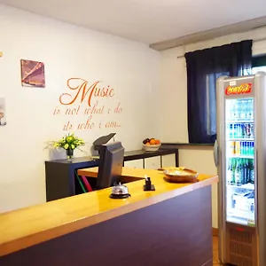 Nocleg ze śniadaniem Music, Mediolan